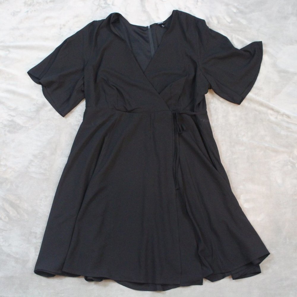 Black Surplice Georgette Wrap